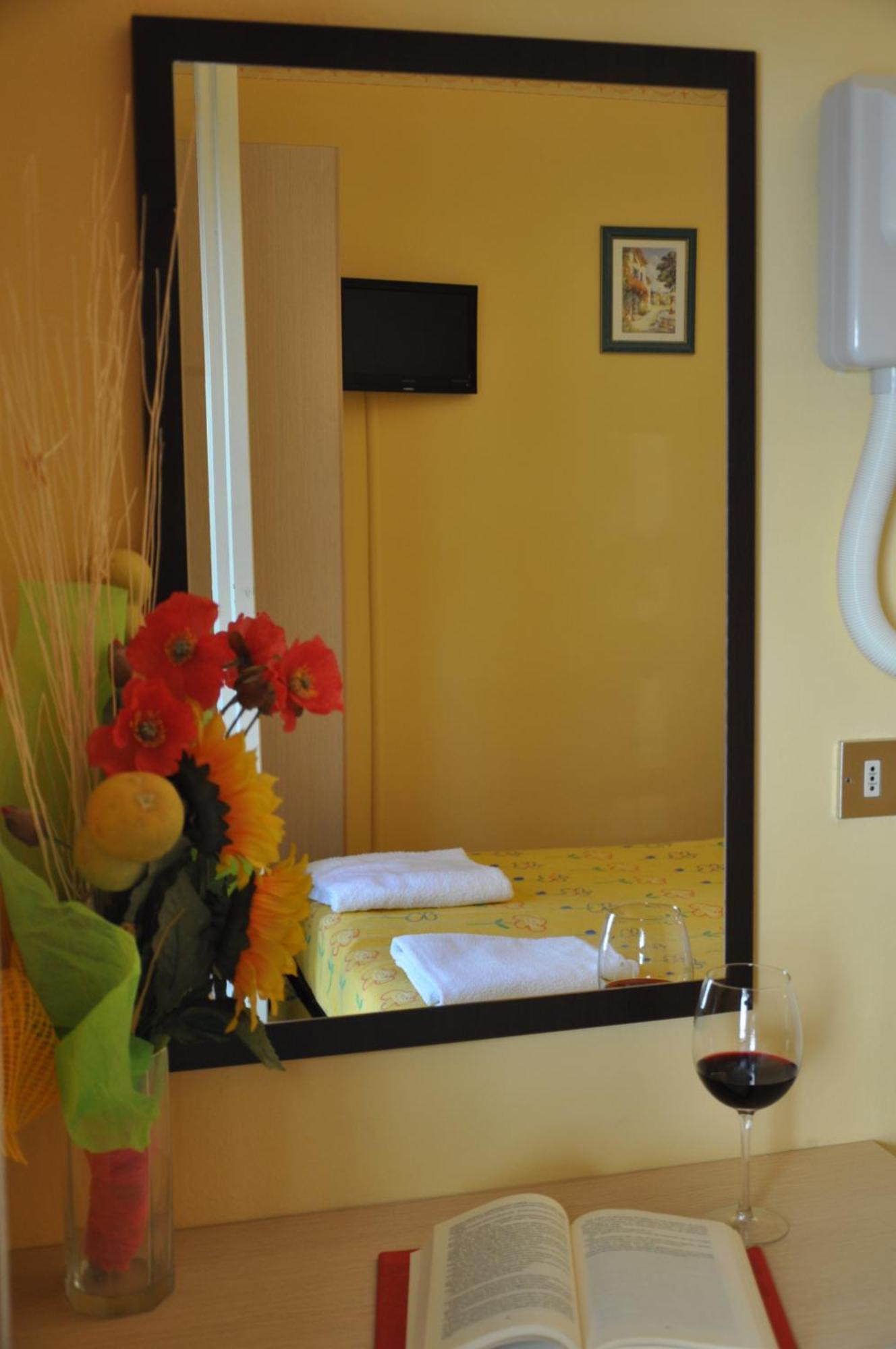 Hotel Festival Rimini Esterno foto