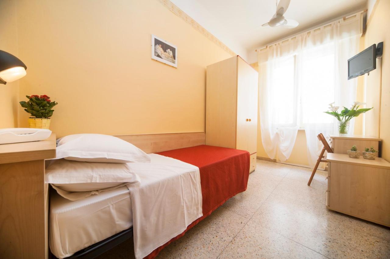 Hotel Festival Rimini Esterno foto